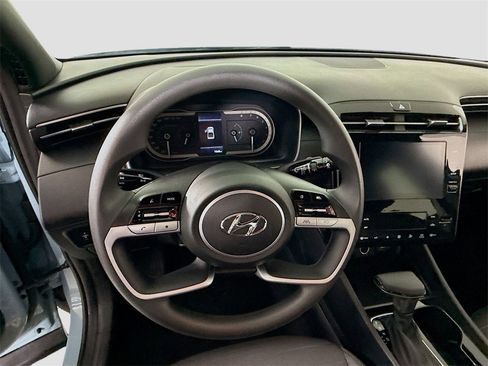 Used 2024 Hyundai Santa Cruz SEL image 5