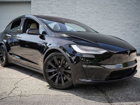 Used 2023 Tesla Model X AWD/4WD image 6
