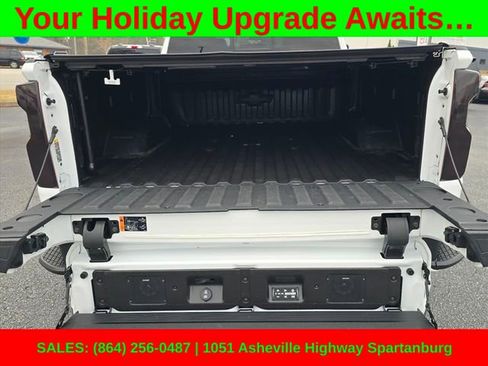 Used 2024 Chevrolet Silverado 2500 LTZ w/ LTZ Plus Package image 17