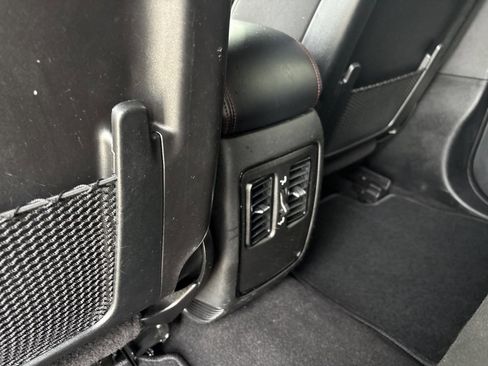 Used 2024 Dodge Durango GT image 26