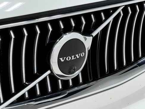 Used 2020 Volvo XC90 T6 Momentum AWD/4WD image 44