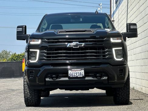 Certified 2024 Chevrolet Silverado 2500 Custom w/ Custom Value Package AWD/4WD image 9