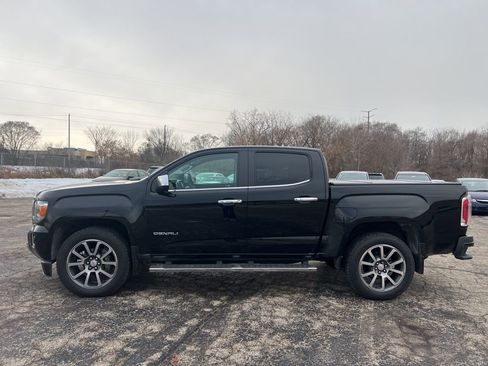 Used 2018 GMC Canyon Denali image 2
