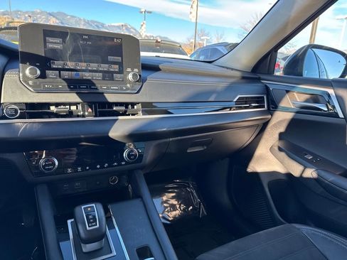 Used 2022 Mitsubishi Outlander SE image 46