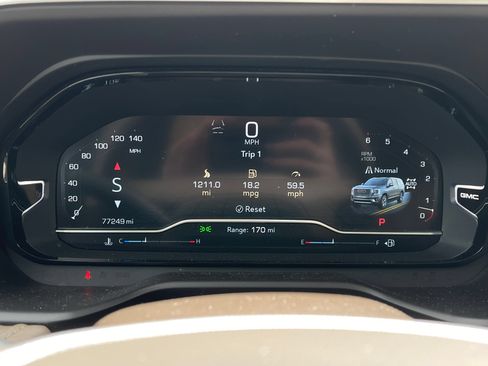 Used 2024 GMC Yukon Denali AWD/4WD image 11