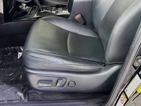Used 2019 Toyota 4Runner Limited AWD/4WD image 19