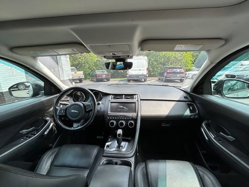 Used 2018 Jaguar E-PACE S image 13