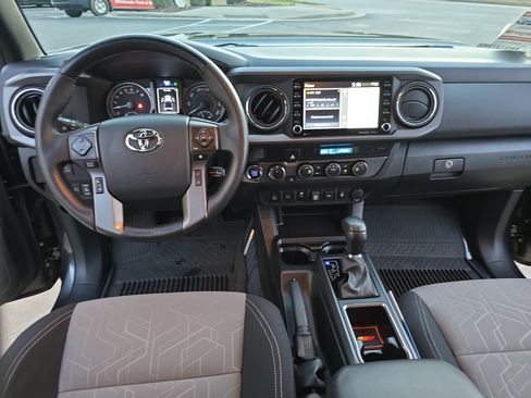 Used 2023 Toyota Tacoma TRD Off-Road image 21