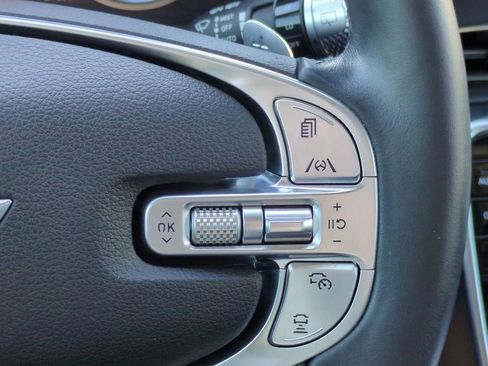 Used 2022 Genesis GV80 3.5T w/ Advanced Package 06 image 28