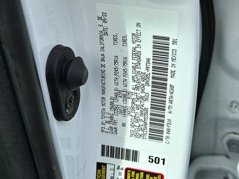 Used 2023 Toyota Tacoma SR AWD/4WD image 30