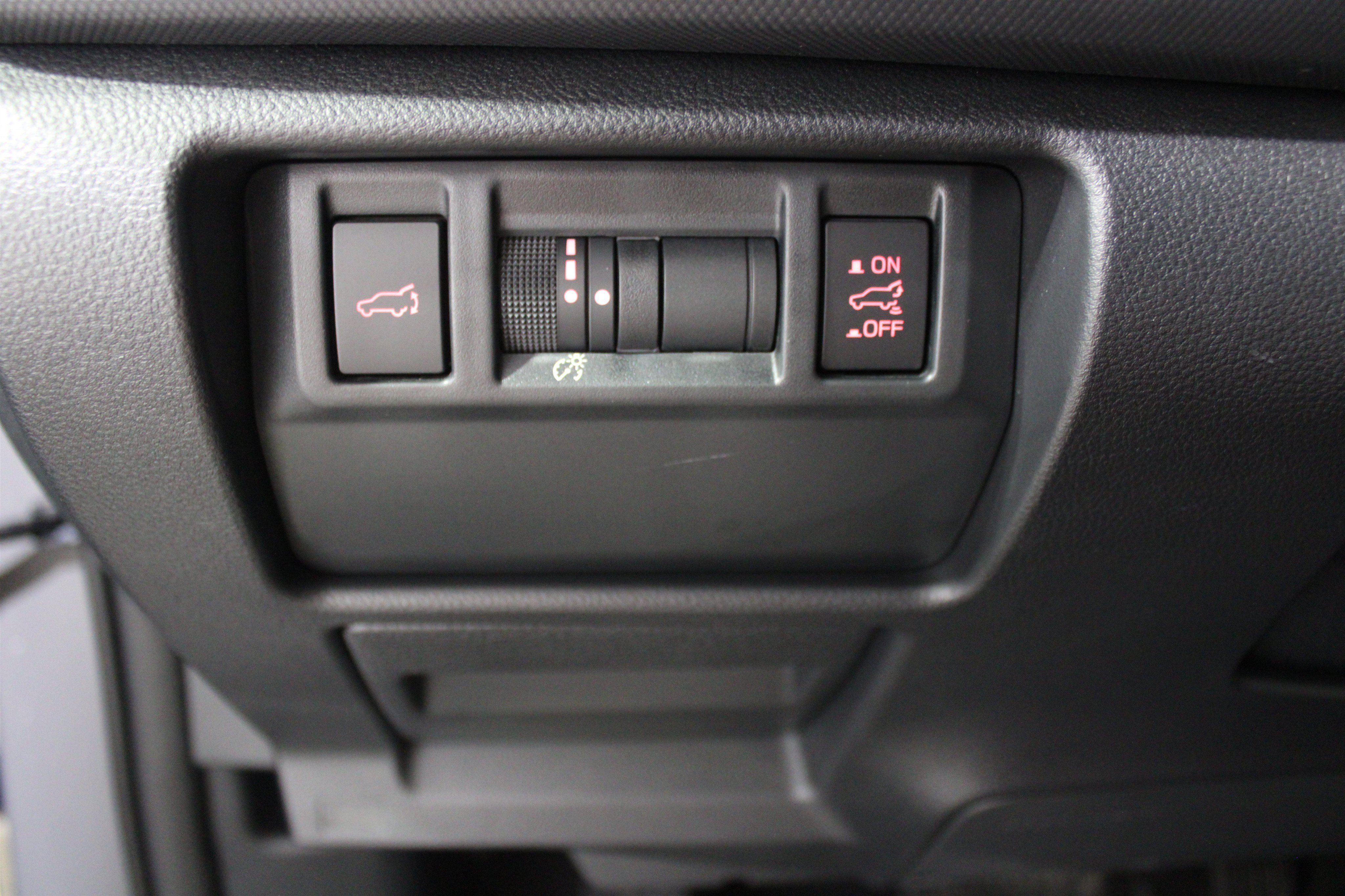 Used 2025 Subaru Forester Touring w/ Popular Package - Touring AWD/4WD image 17