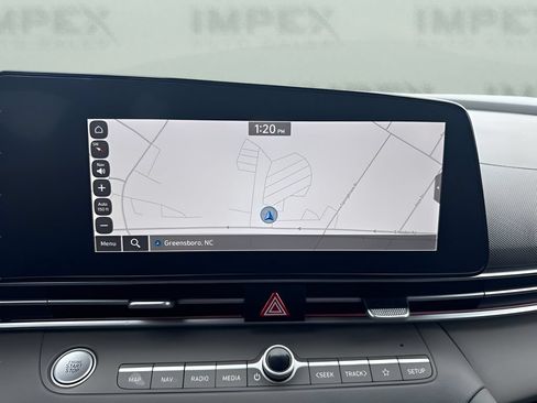 Used 2024 Hyundai Elantra SEL FWD image 10