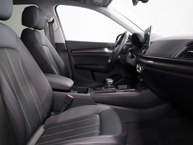 Used 2023 Audi Q5 2.0T Premium w/ Convenience Package AWD/4WD image 15