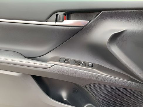 Used 2024 Toyota Camry XSE image 11