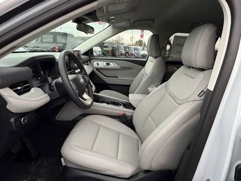 New 2026 Ford Explorer Active w/ Active Comfort Package image 12