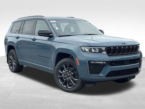 New 2026 Jeep Grand Cherokee L Limited image 1