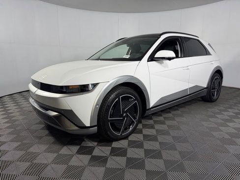 Used 2025 Hyundai Ioniq 5 Limited AWD/4WD image 3