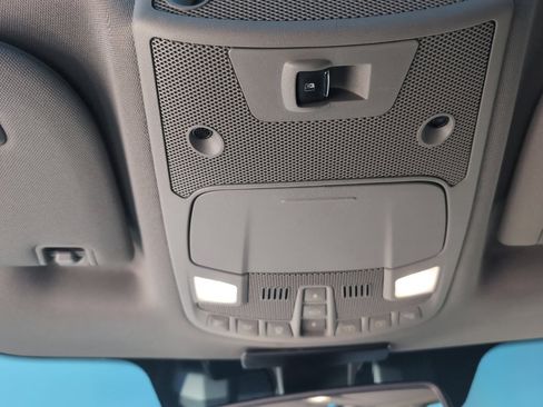 Used 2017 Ford F150 Lariat w/ Equipment Group 502A Luxury image 15