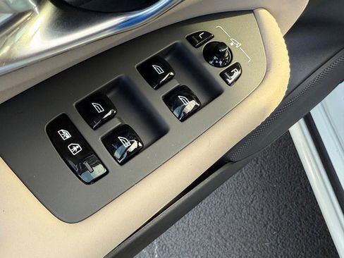 New 2026 Volvo XC90 B6 Plus w/ Protection Package Premier image 10