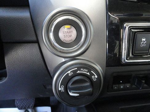 Used 2019 Nissan Titan Platinum Reserve w/ Platinum Utility Package AWD/4WD image 16