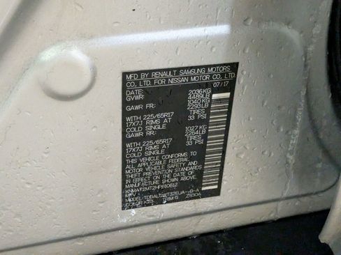 Used 2017 Nissan Rogue SV image 35