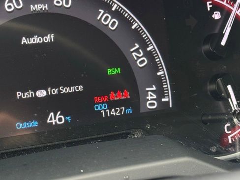 Used 2023 Toyota RAV4 LE AWD/4WD image 31