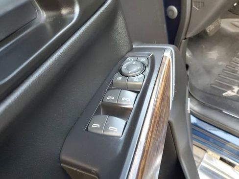 Used 2021 Chevrolet Silverado 1500 High Country w/ Technology Package RWD image 18