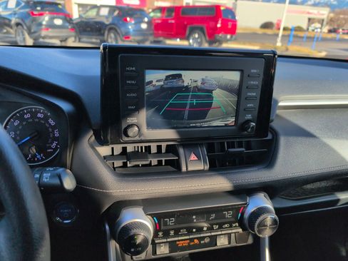 Used 2019 Toyota RAV4 XLE image 27