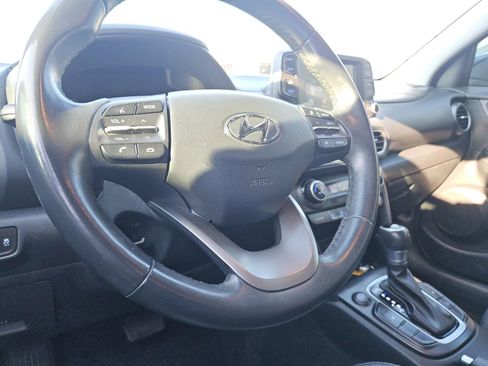 Used 2018 Hyundai Kona Limited image 7