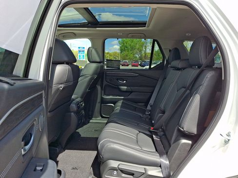 New 2026 Honda Pilot Touring image 5