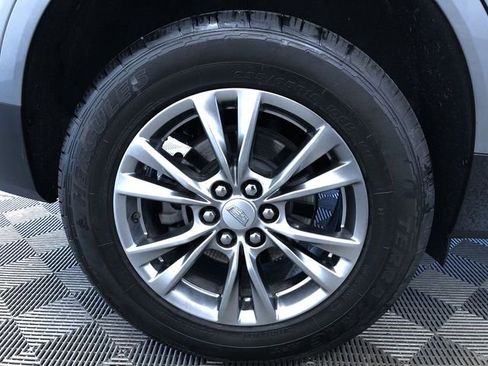 Used 2020 Cadillac XT5 Premium Luxury w/ LPO, Floor Liner Package AWD/4WD image 18