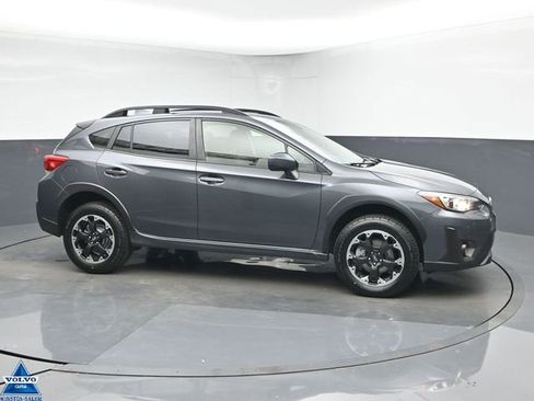 Used 2021 Subaru Crosstrek 2.0i Premium w/ Moonroof Package image 1