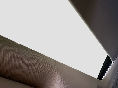 Used 2023 Nissan Rogue SL AWD/4WD image 26