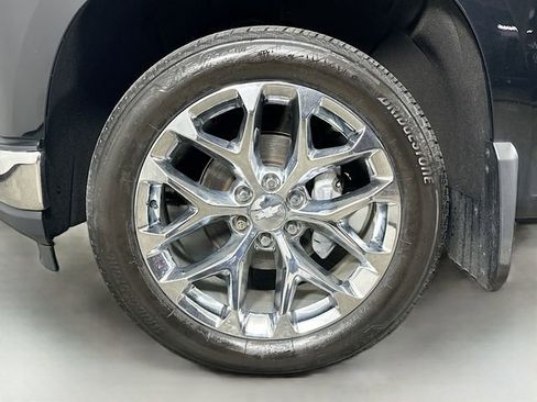 Used 2021 Chevrolet Silverado 1500 LTZ w/ LTZ Premium Package image 34