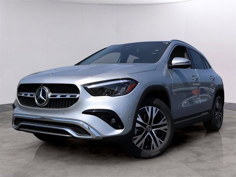 New 2026 Mercedes-Benz GLA 250 4MATIC image 1