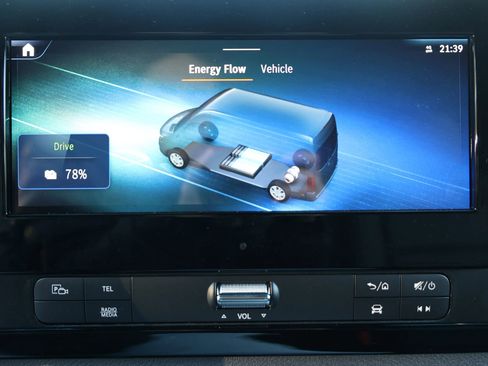 Used 2024 Mercedes-Benz eSprinter 170 Cargo image 14