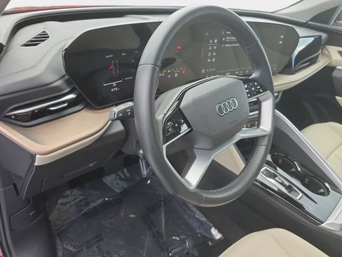 Certified 2025 Audi Q5 Premium w/ Convenience Package AWD/4WD image 22