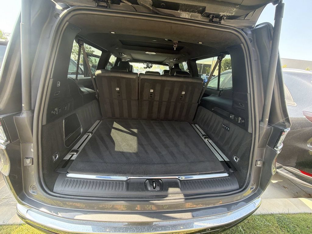 Used 2024 Jeep Grand Wagoneer L Series III AWD/4WD image 16