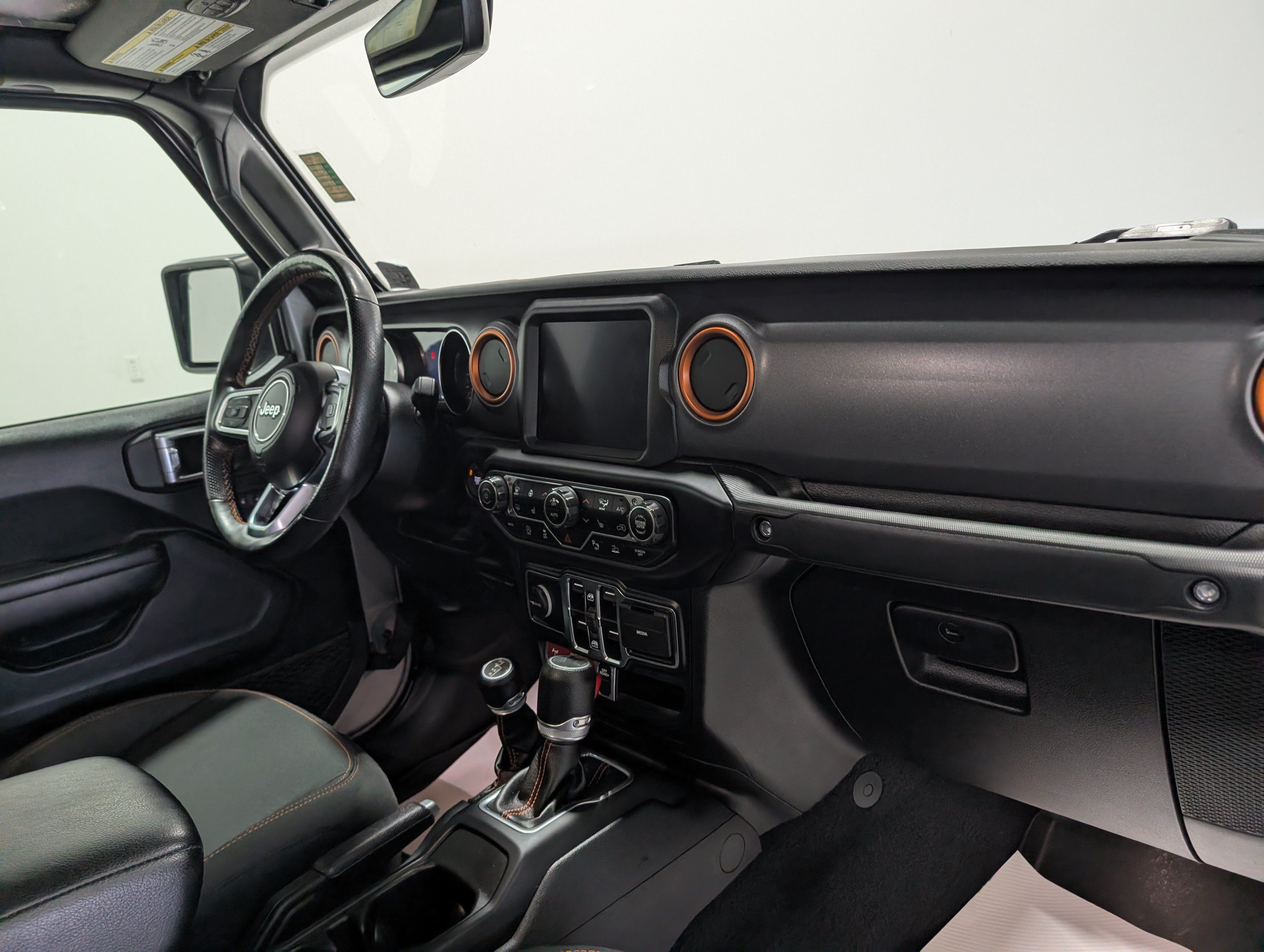 Used 2021 Jeep Gladiator Mojave AWD/4WD image 19