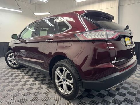 Used 2017 Ford Edge Titanium w/ Technology Package FWD image 4