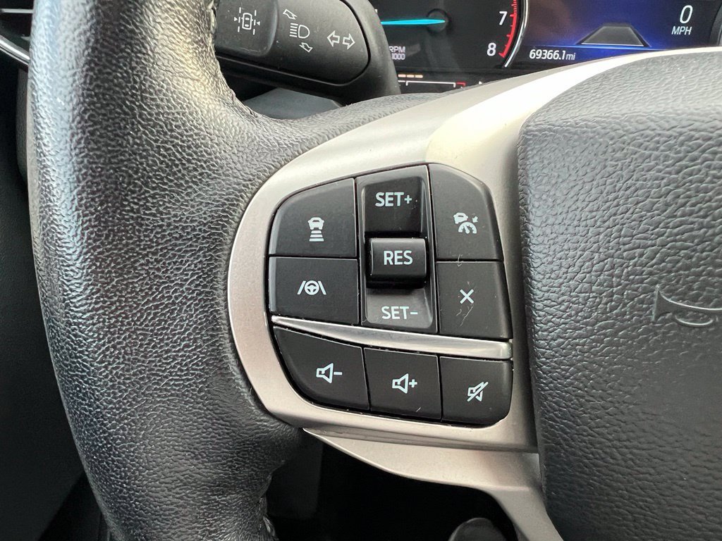 Used 2023 Ford Explorer Limited AWD/4WD image 16