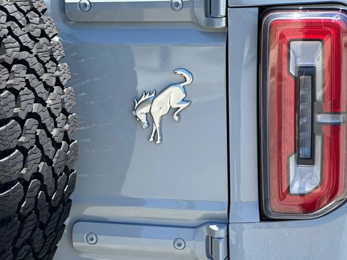 New 2026 Ford Bronco Badlands w/ Sasquatch Package AWD/4WD image 27