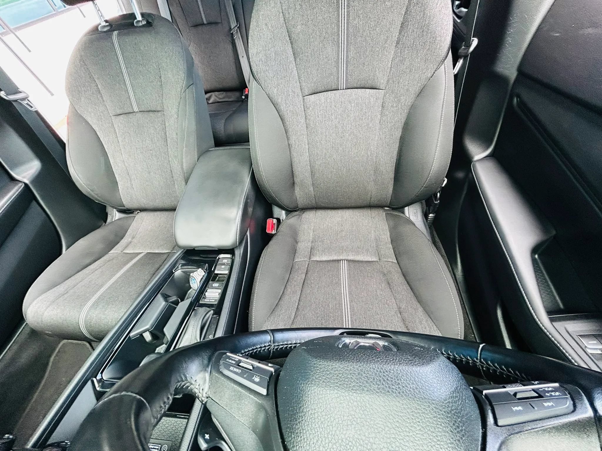 Used 2025 Honda Accord Sport image 19