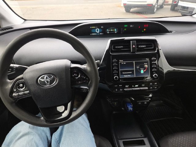 Used 2022 Toyota Prius LE FWD image 27