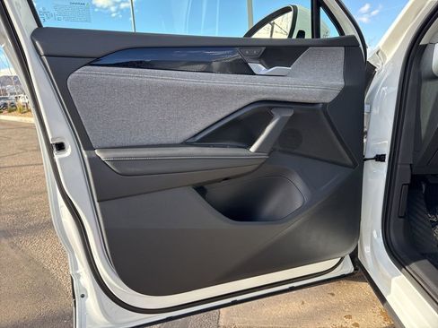 New 2026 Volkswagen Tiguan S AWD/4WD image 10
