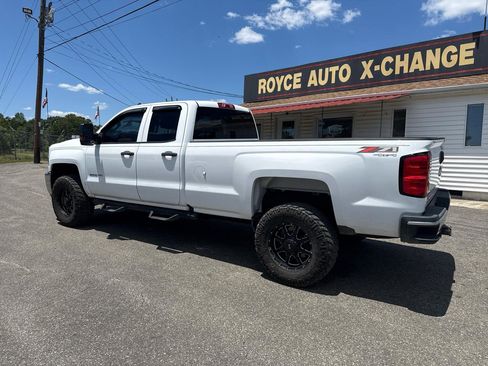 Used 2017 Chevrolet Silverado 2500 W/T w/ WT Convenience Package AWD/4WD image 5