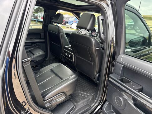 Used 2021 Ford Expedition XLT RWD image 13