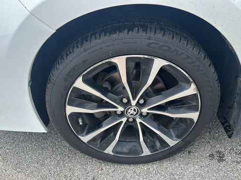 Used 2017 Toyota Corolla SE FWD image 21