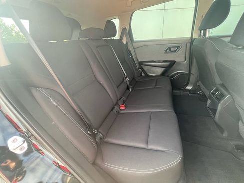 Used 2023 Nissan Rogue S AWD/4WD image 17