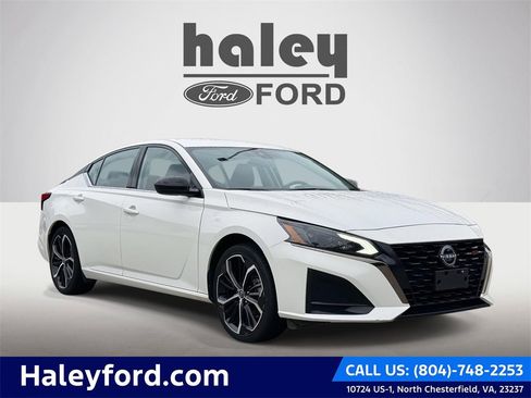 Used 2024 Nissan Altima 2.5 SR image 1